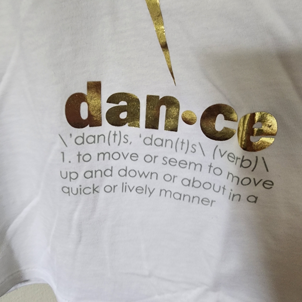 Dancing With The Stars, Peace Love World, White V-Neck Tee with Gold Star NWOT. - Picture 2 of 10